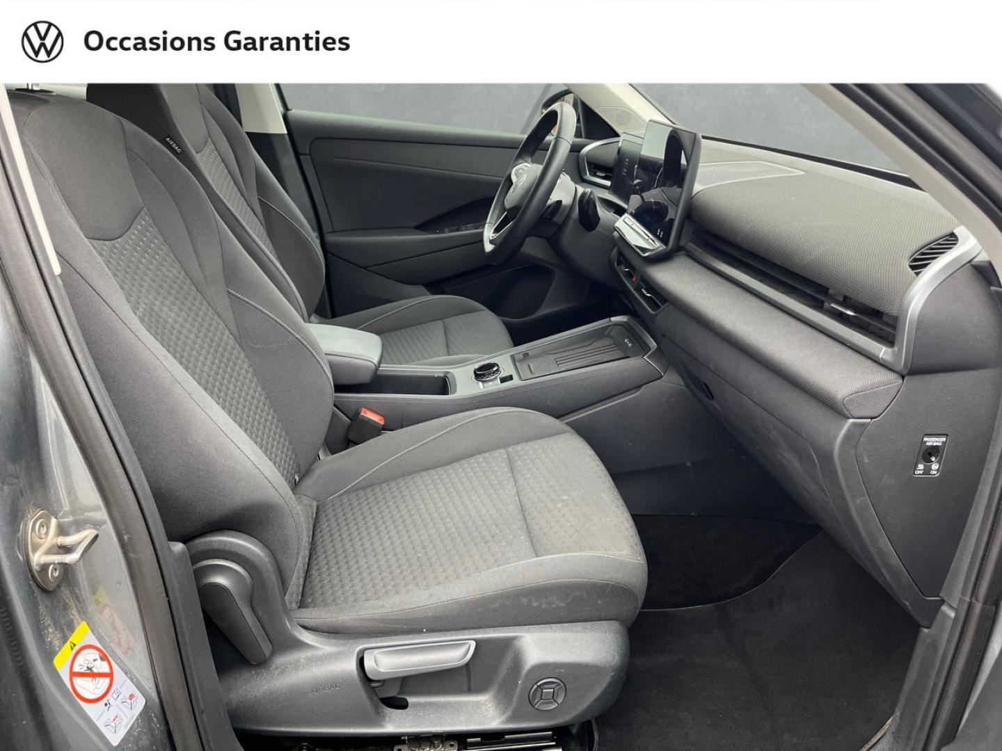 Voitures occasions VOLKSWAGEN T-ROC Base Orvault