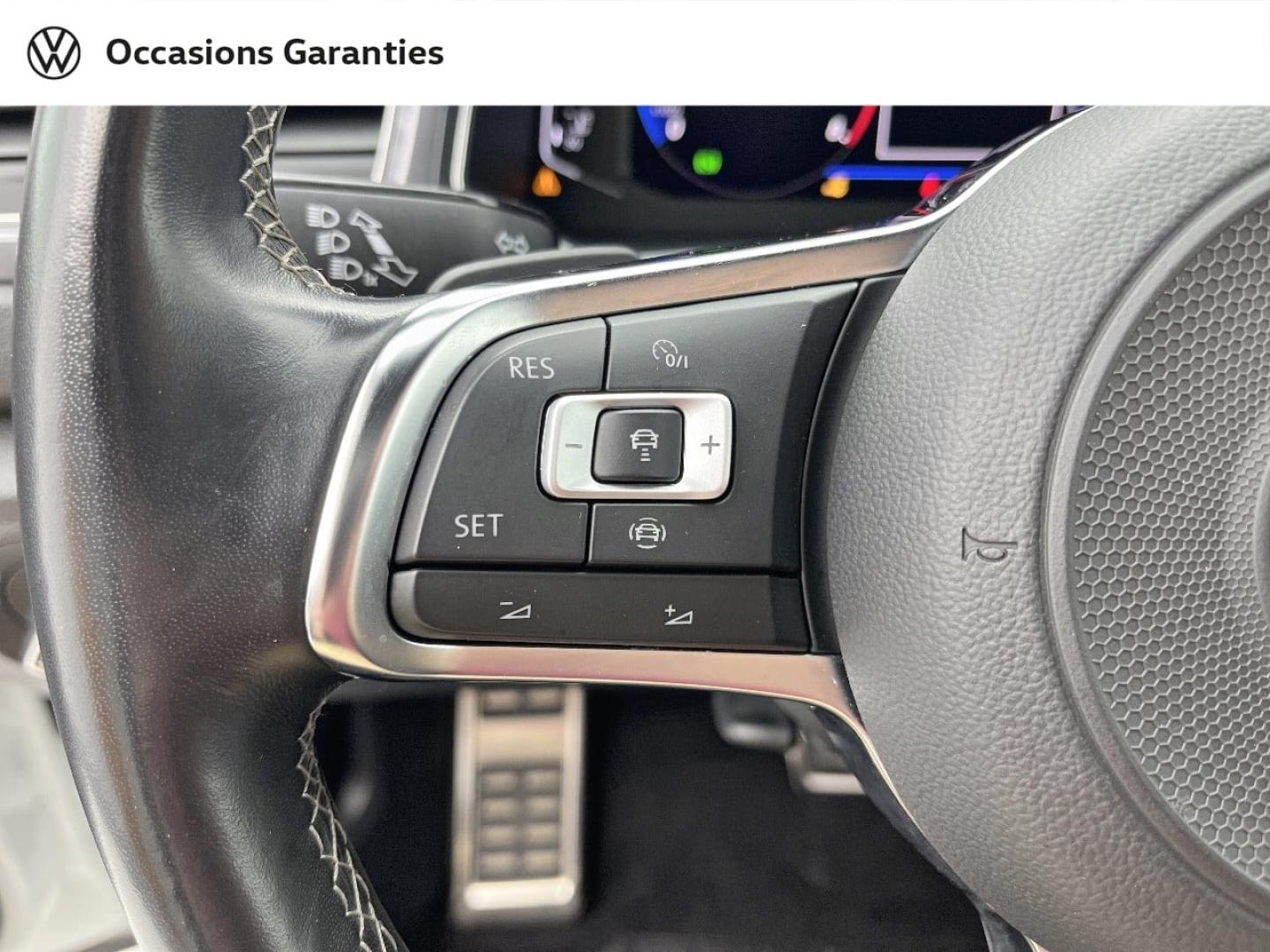 Voitures occasions VOLKSWAGEN T-ROC R-Line Orvault