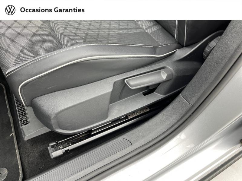 Voitures occasions VOLKSWAGEN GOLF R-Line Orvault