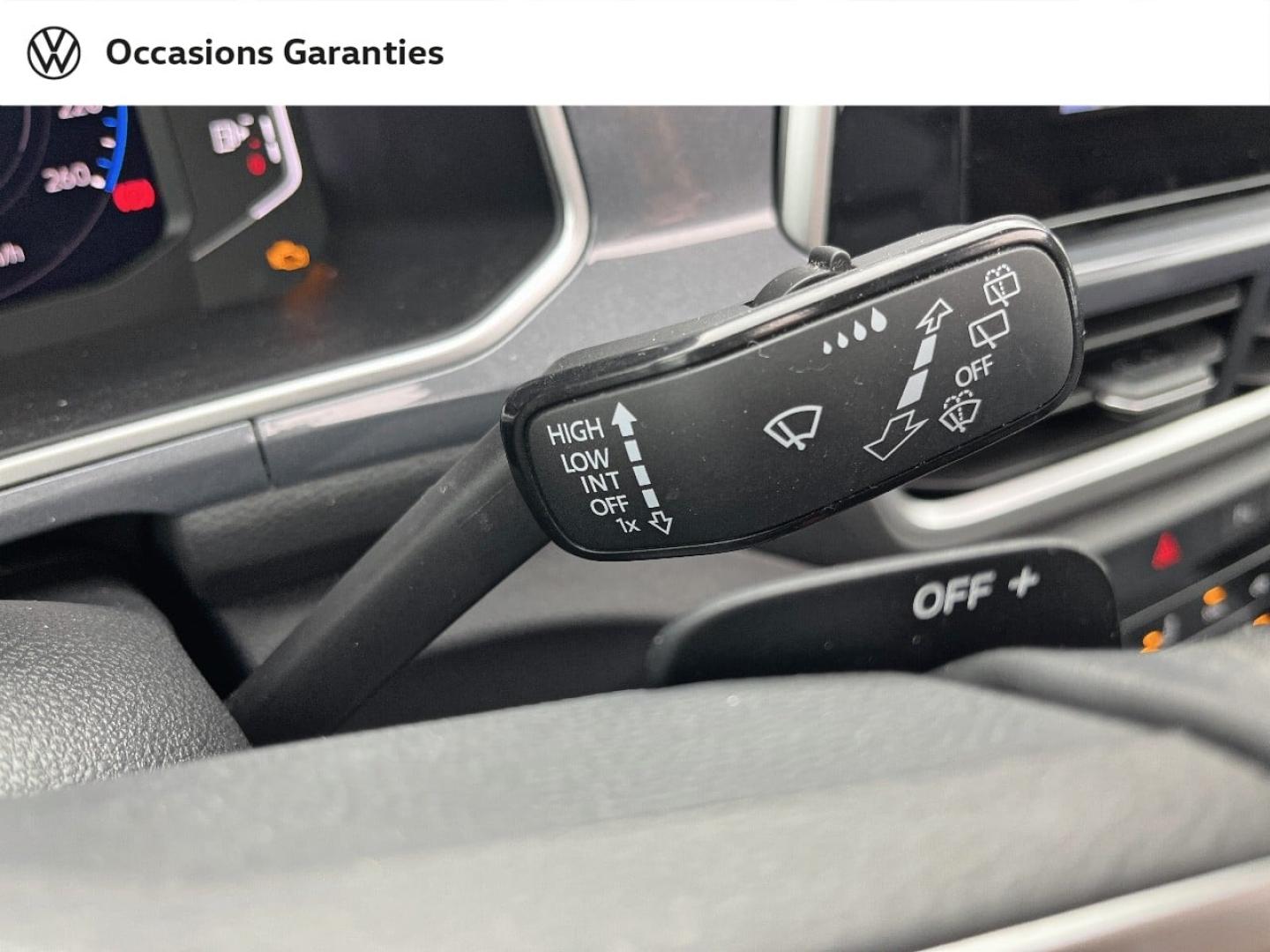 Voitures occasions VOLKSWAGEN T-ROC Style Exclusive Orvault