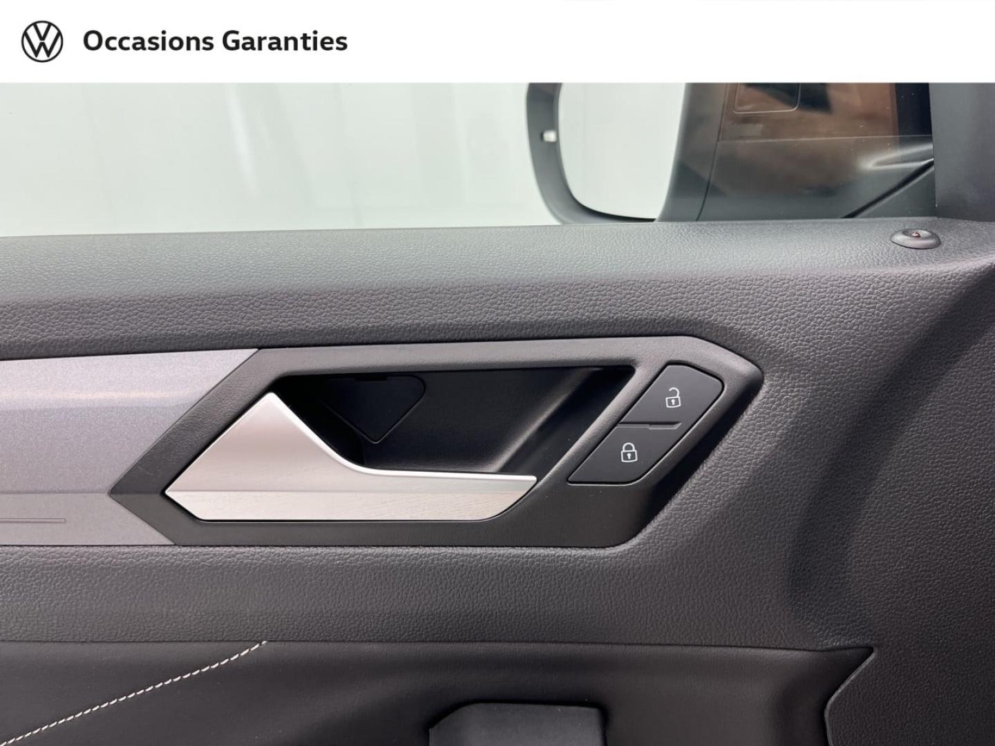 Voitures occasions VOLKSWAGEN T-ROC Style Exclusive Orvault