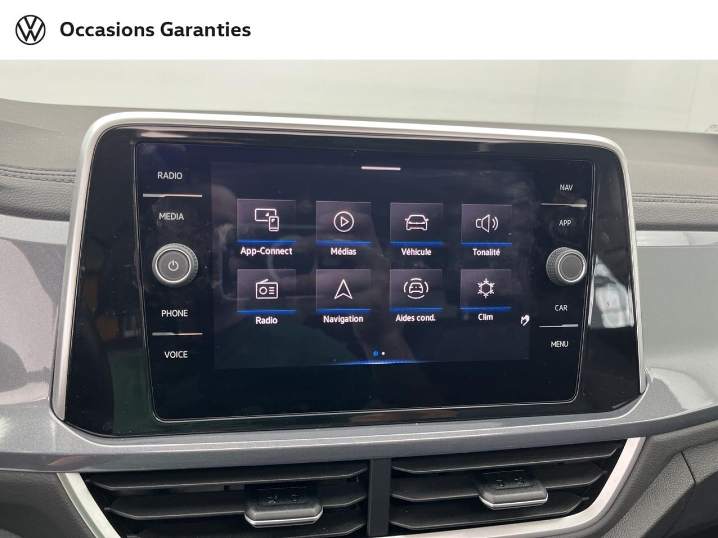 Voitures occasions VOLKSWAGEN T-ROC Style Exclusive Orvault