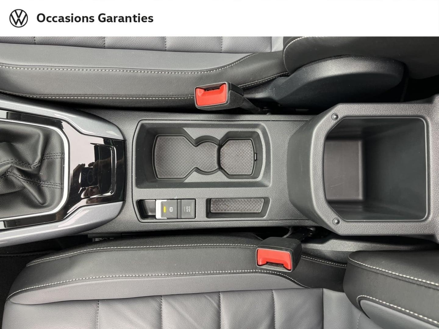Voitures occasions VOLKSWAGEN T-ROC Style Exclusive Orvault