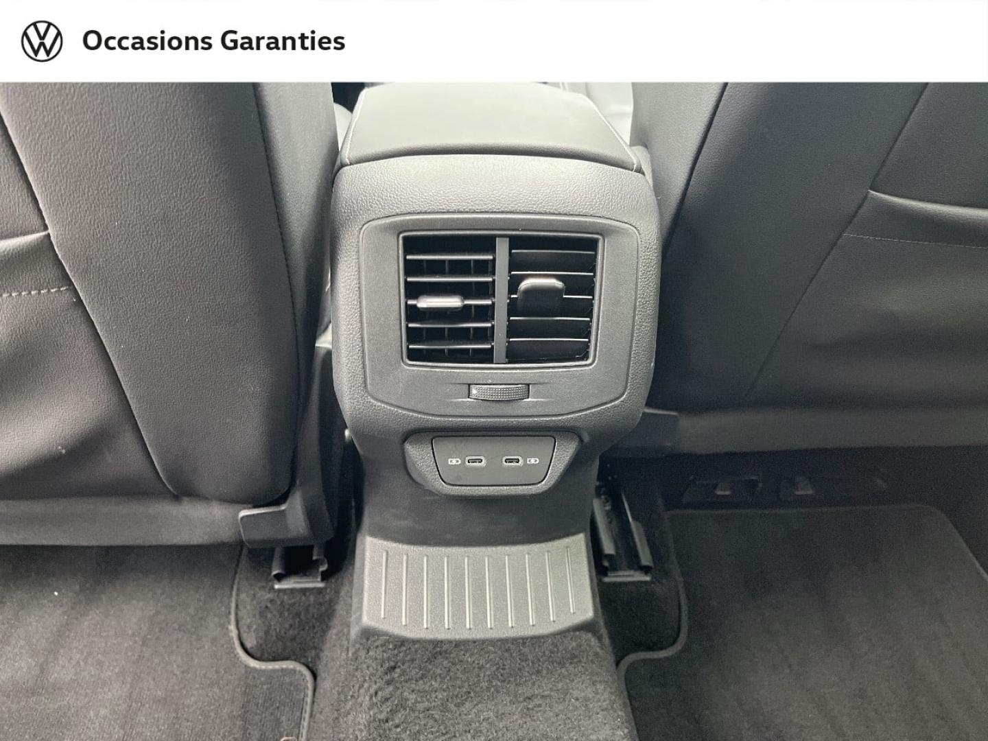 Voitures occasions VOLKSWAGEN T-ROC Style Exclusive Orvault