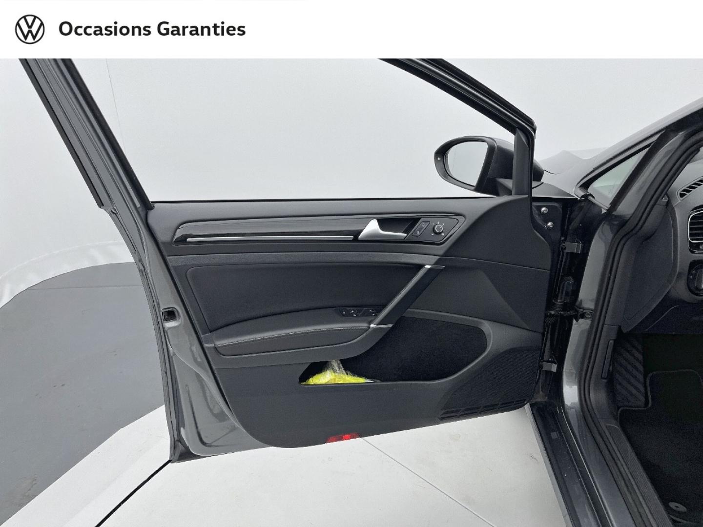 Voitures occasions VOLKSWAGEN GOLF Carat Exclusive Orvault