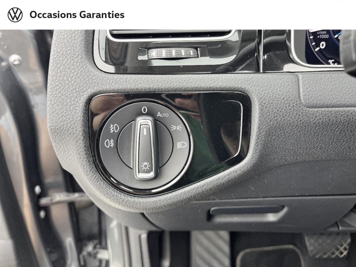 Voitures occasions VOLKSWAGEN GOLF Carat Exclusive Orvault