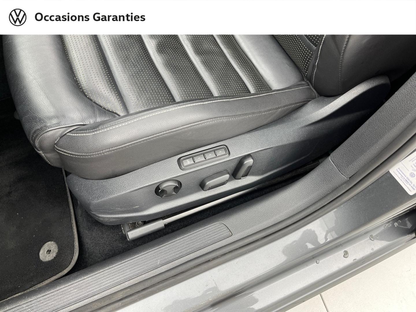 Voitures occasions VOLKSWAGEN GOLF Carat Exclusive Orvault
