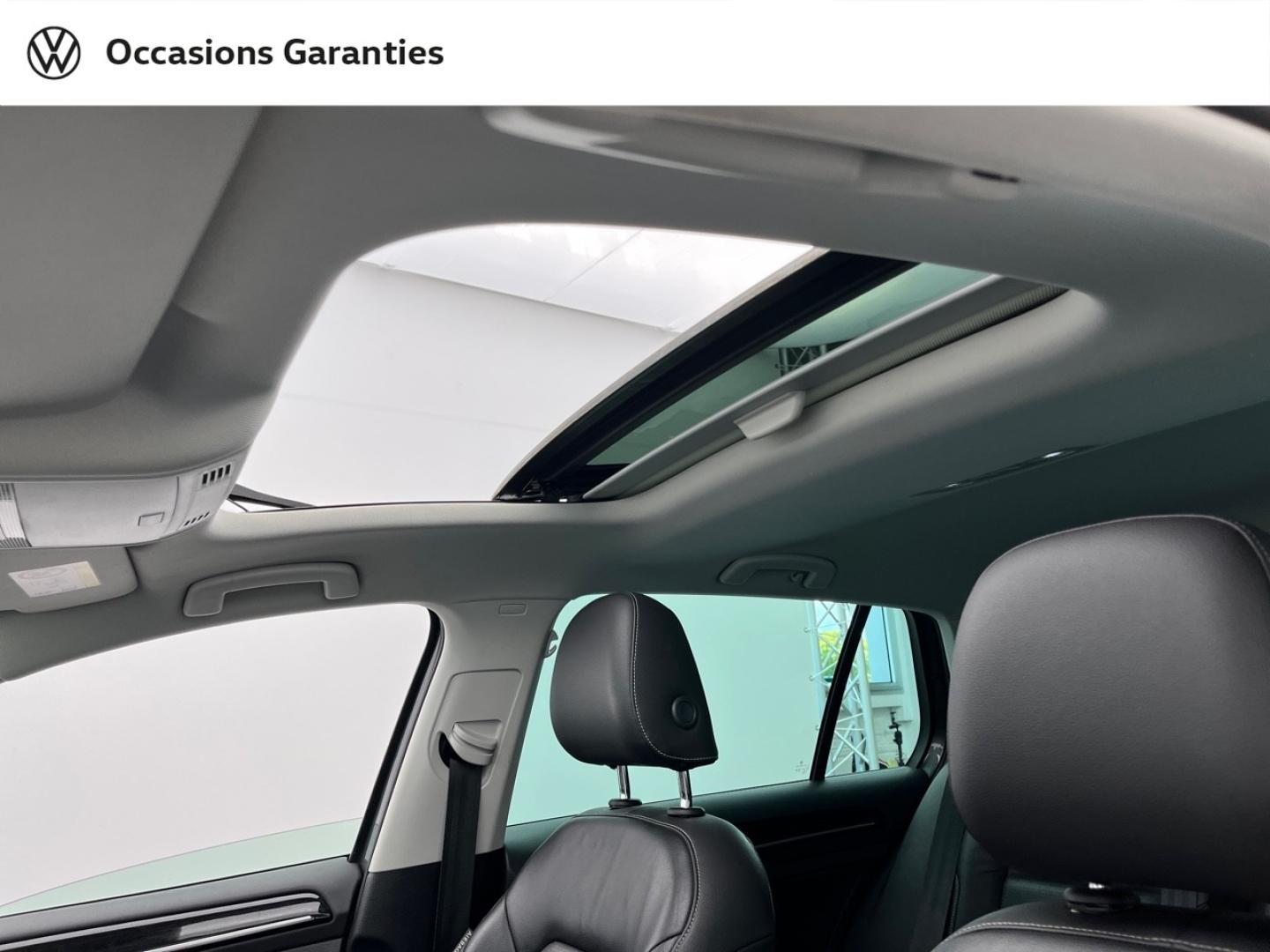 Voitures occasions VOLKSWAGEN GOLF Carat Exclusive Orvault