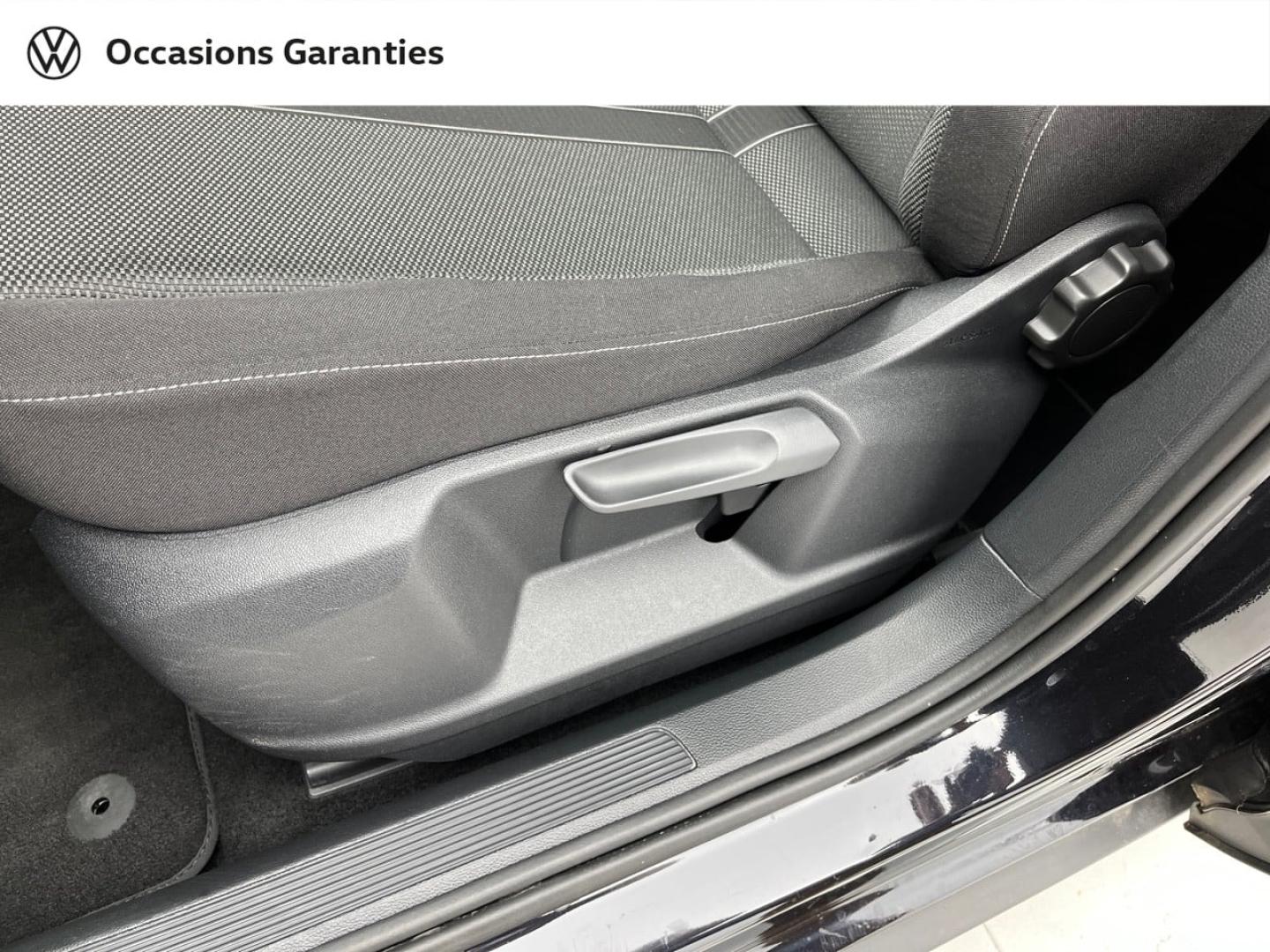 Voitures occasions VOLKSWAGEN T-ROC VW Edition Orvault