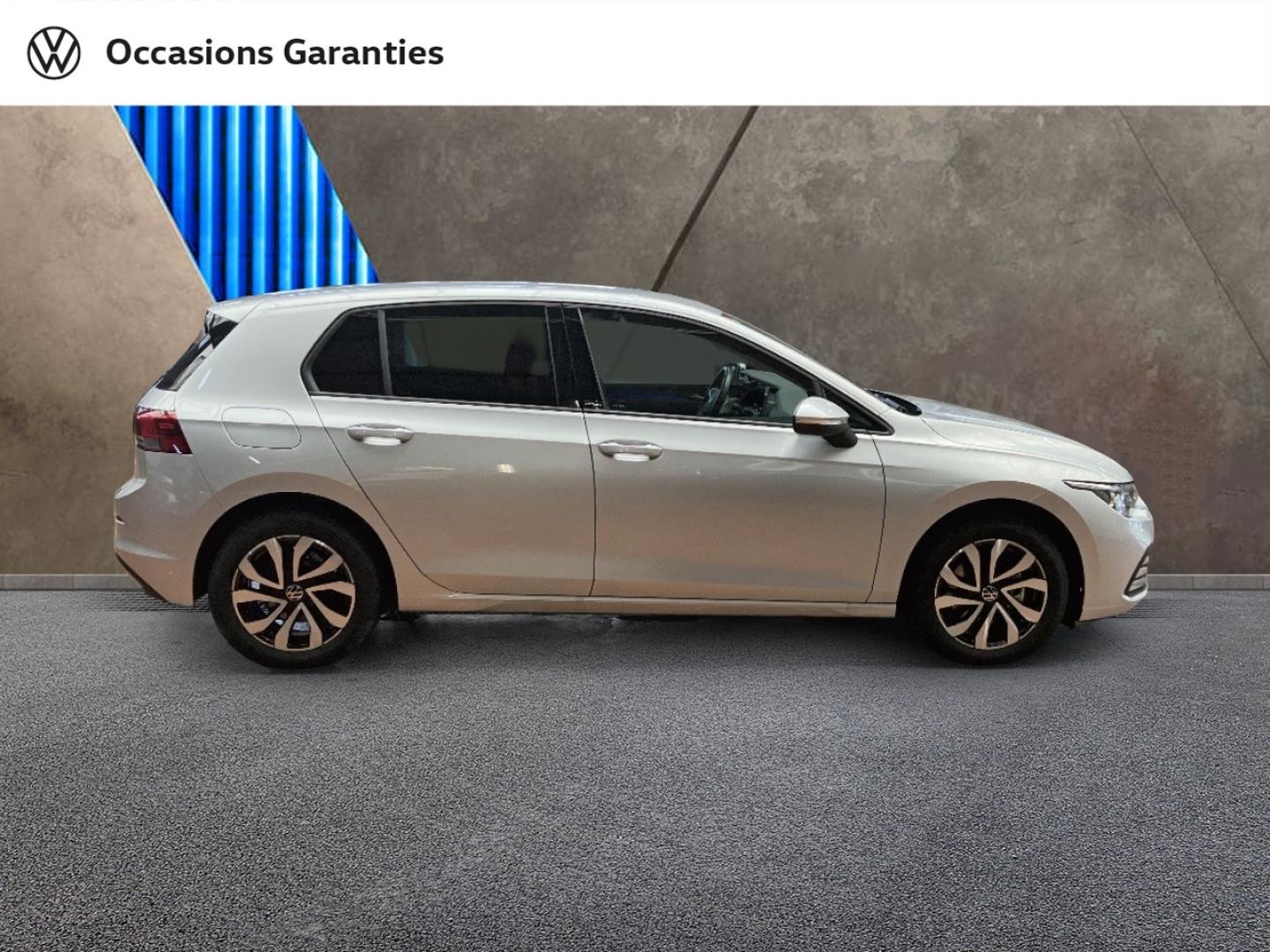 Voitures occasions VOLKSWAGEN GOLF Active Orvault