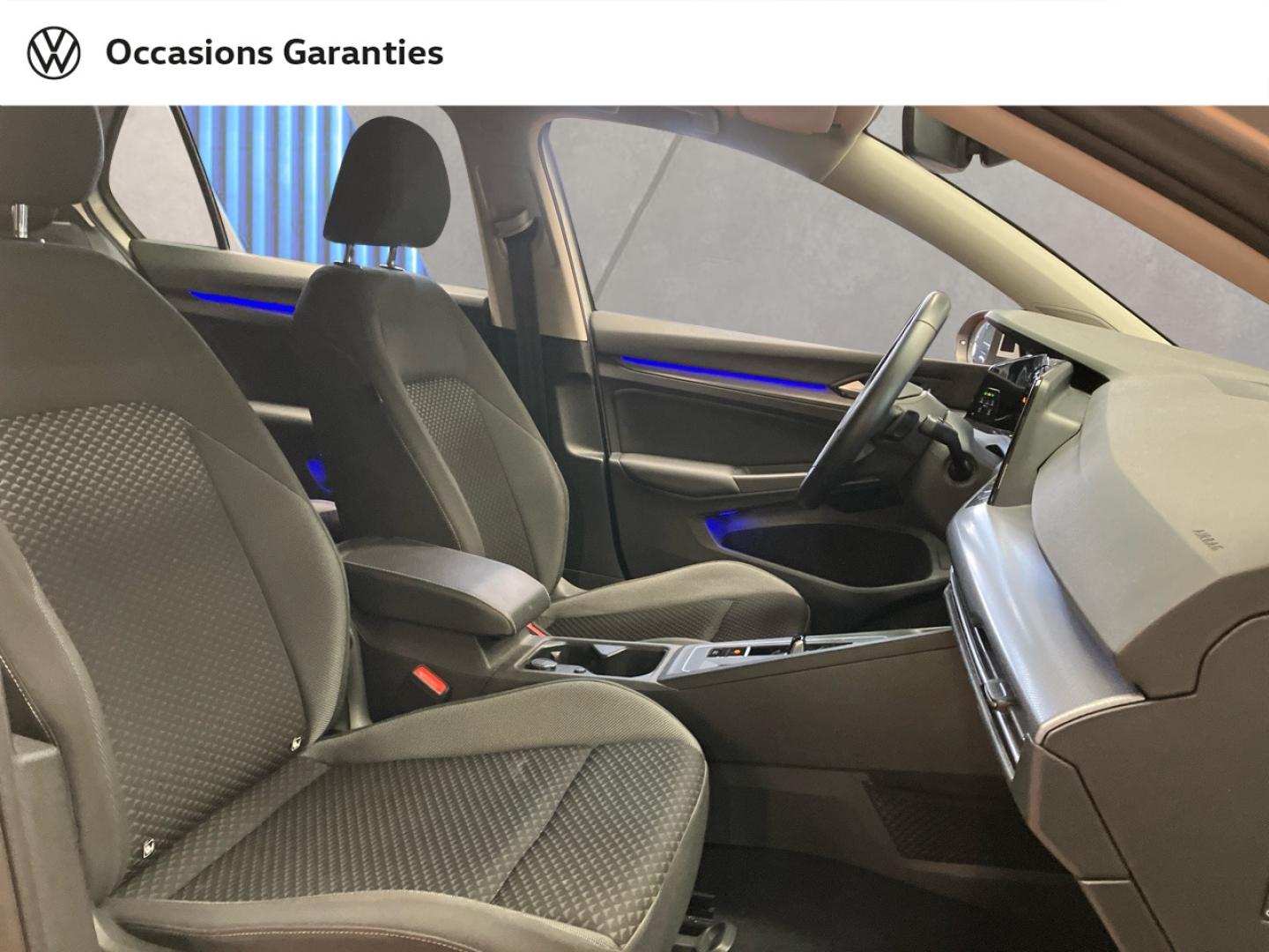 Voitures occasions VOLKSWAGEN GOLF Active Orvault