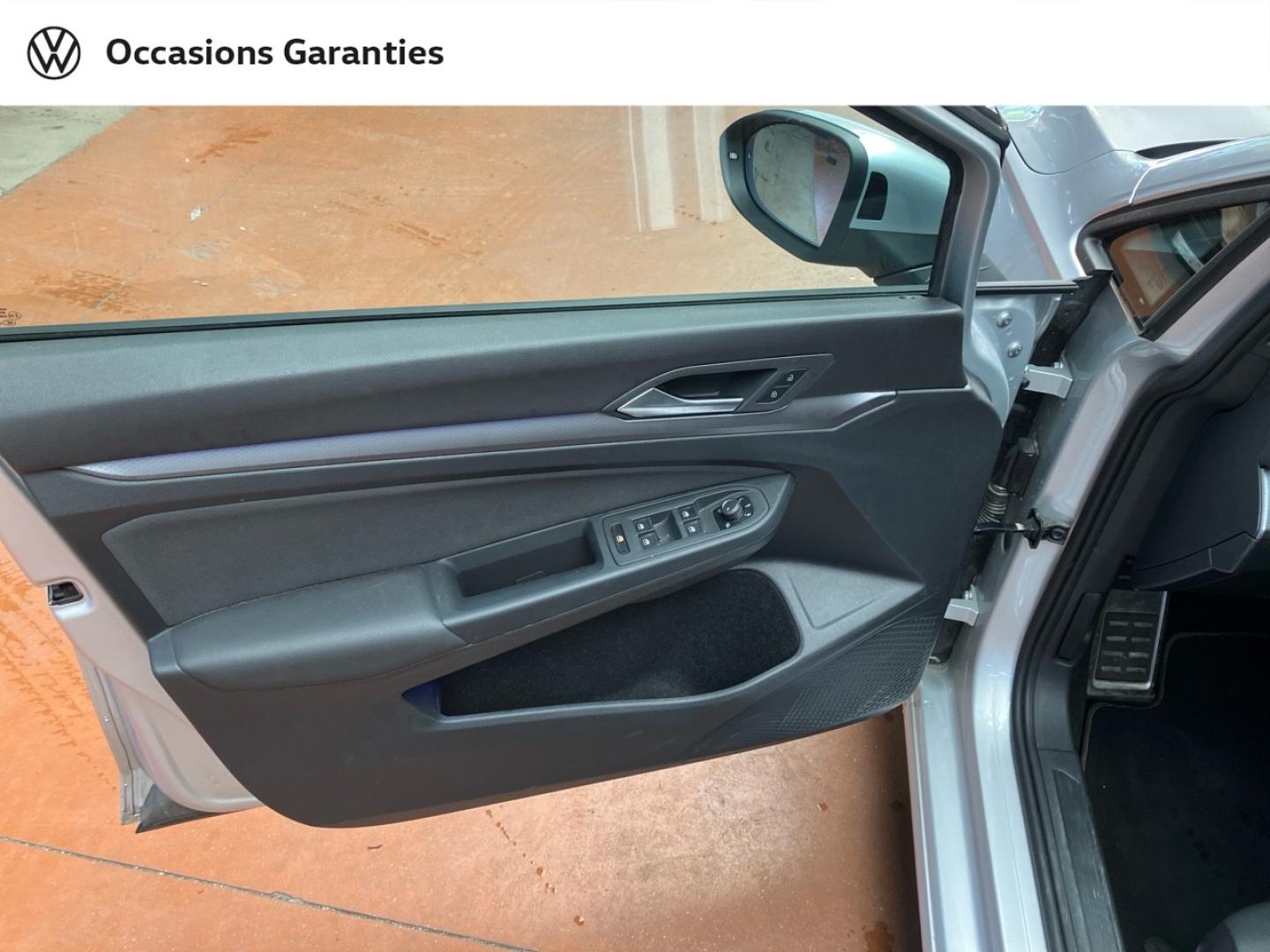 Voitures occasions VOLKSWAGEN GOLF Active Orvault