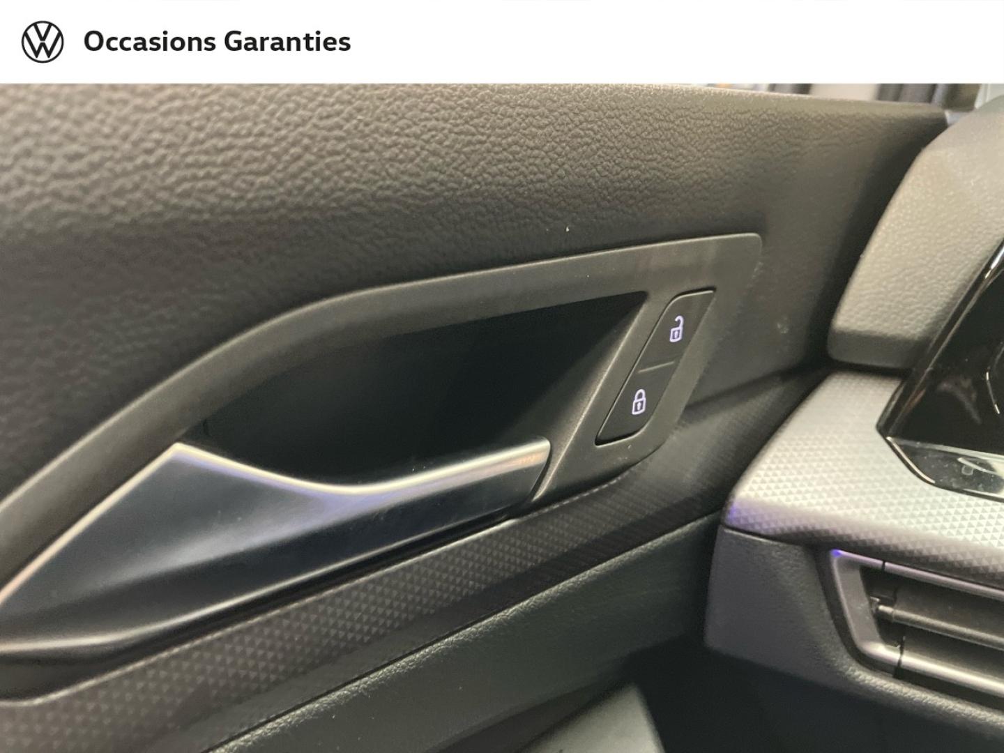 Voitures occasions VOLKSWAGEN GOLF Active Orvault