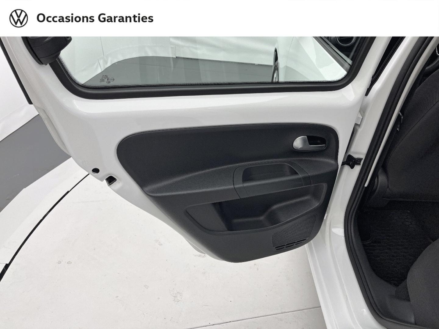 Voitures occasions VOLKSWAGEN up! Lounge Orvault