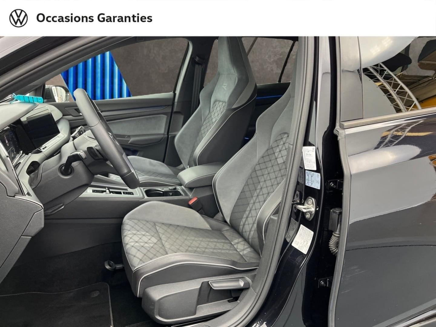 Voitures occasions VOLKSWAGEN GOLF R-Line Orvault