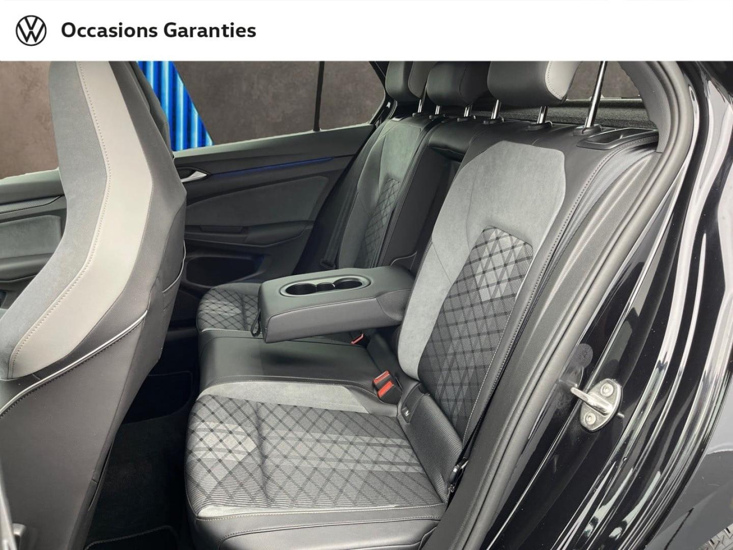 Voitures occasions VOLKSWAGEN GOLF R-Line Orvault