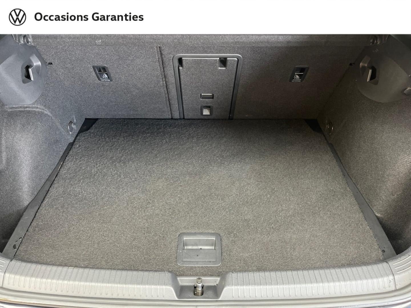 Voitures occasions VOLKSWAGEN GOLF R-Line Orvault