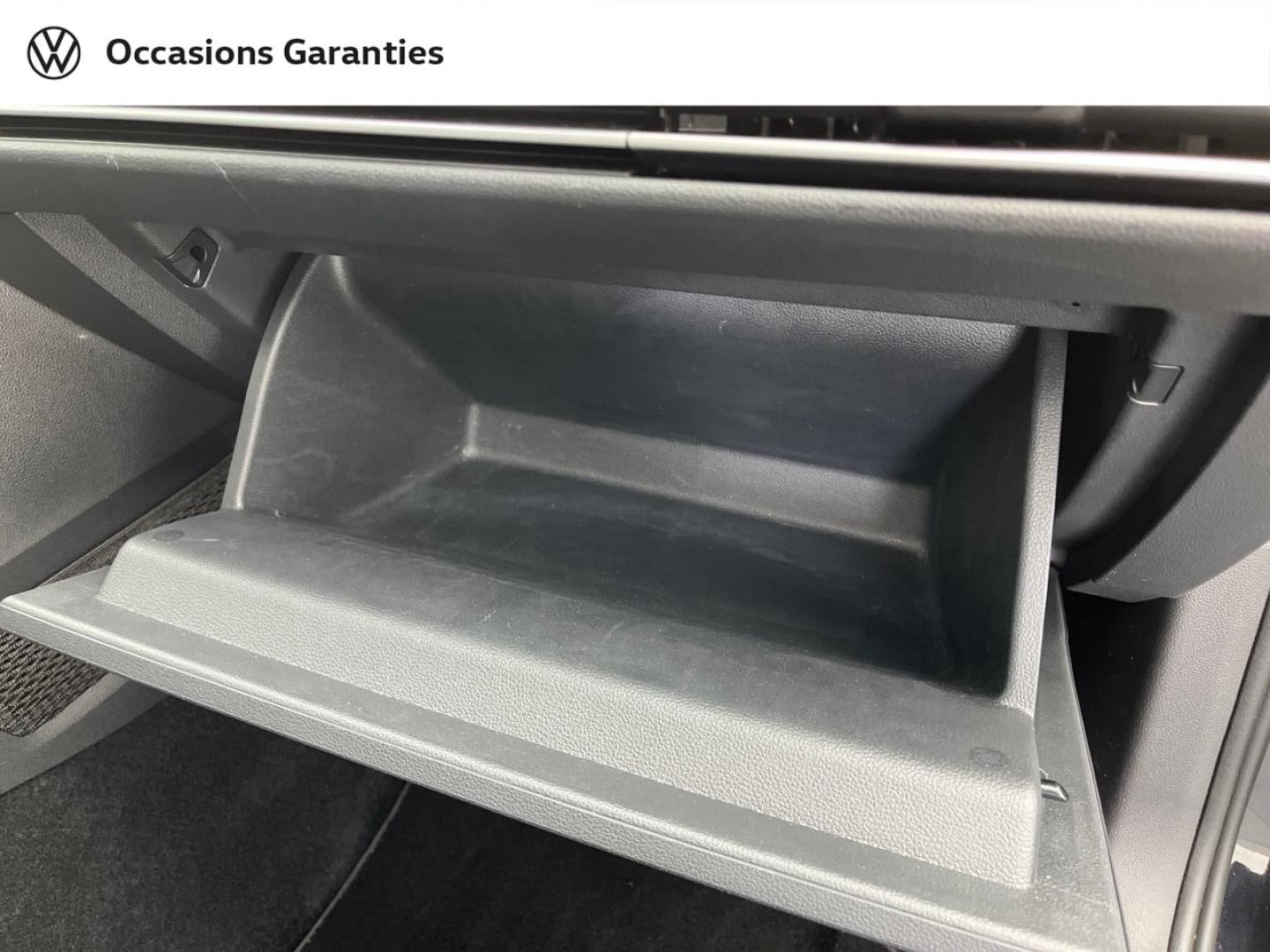Voitures occasions VOLKSWAGEN GOLF R-Line Orvault