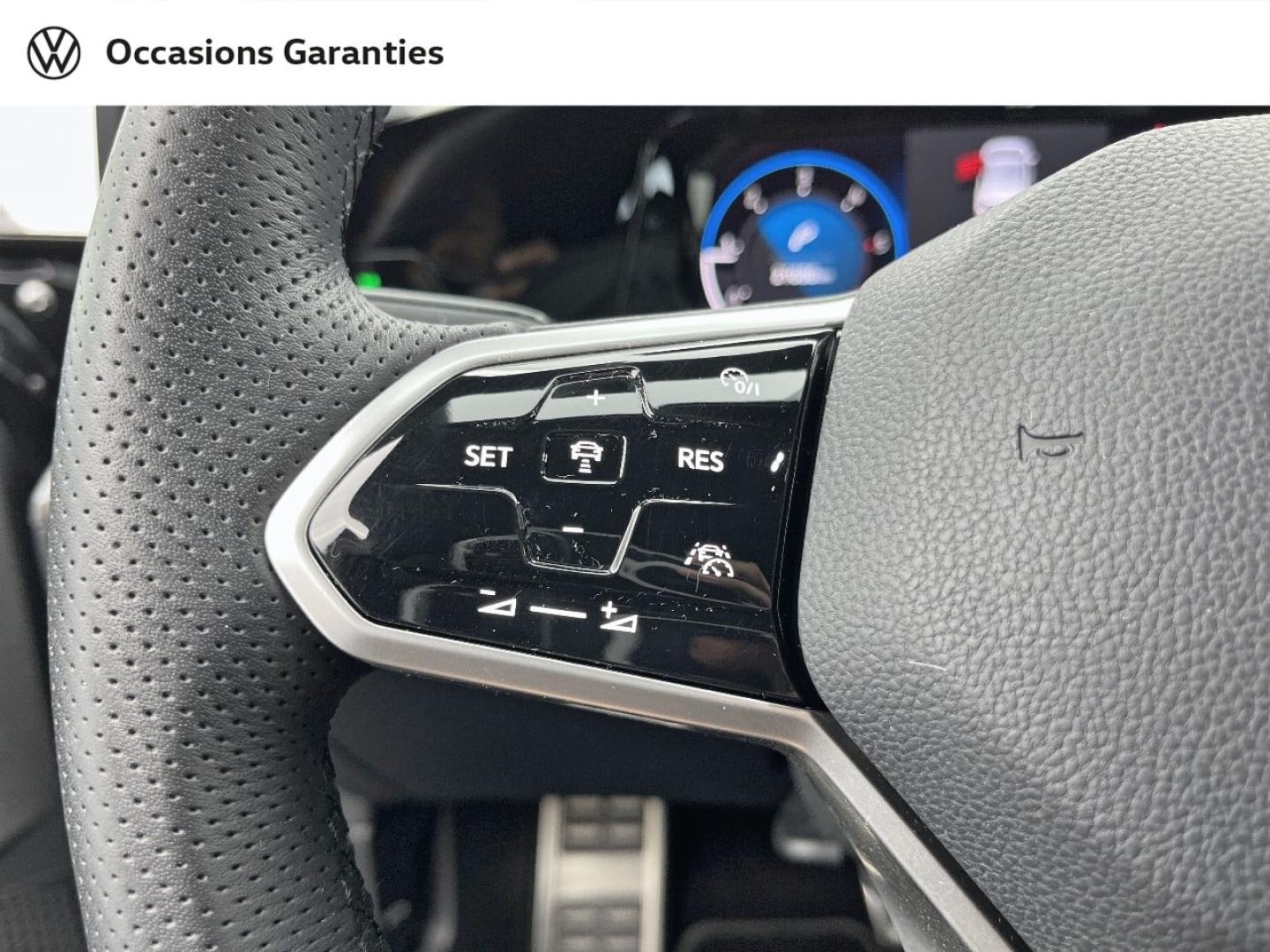 Voitures occasions VOLKSWAGEN GOLF R-Line Orvault