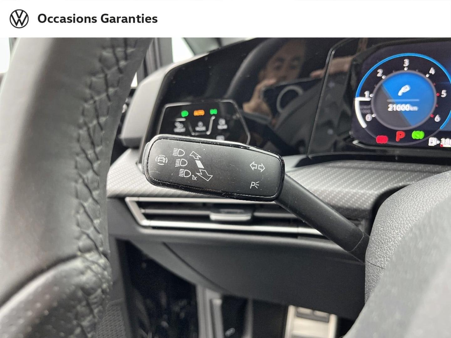 Voitures occasions VOLKSWAGEN GOLF R-Line Orvault