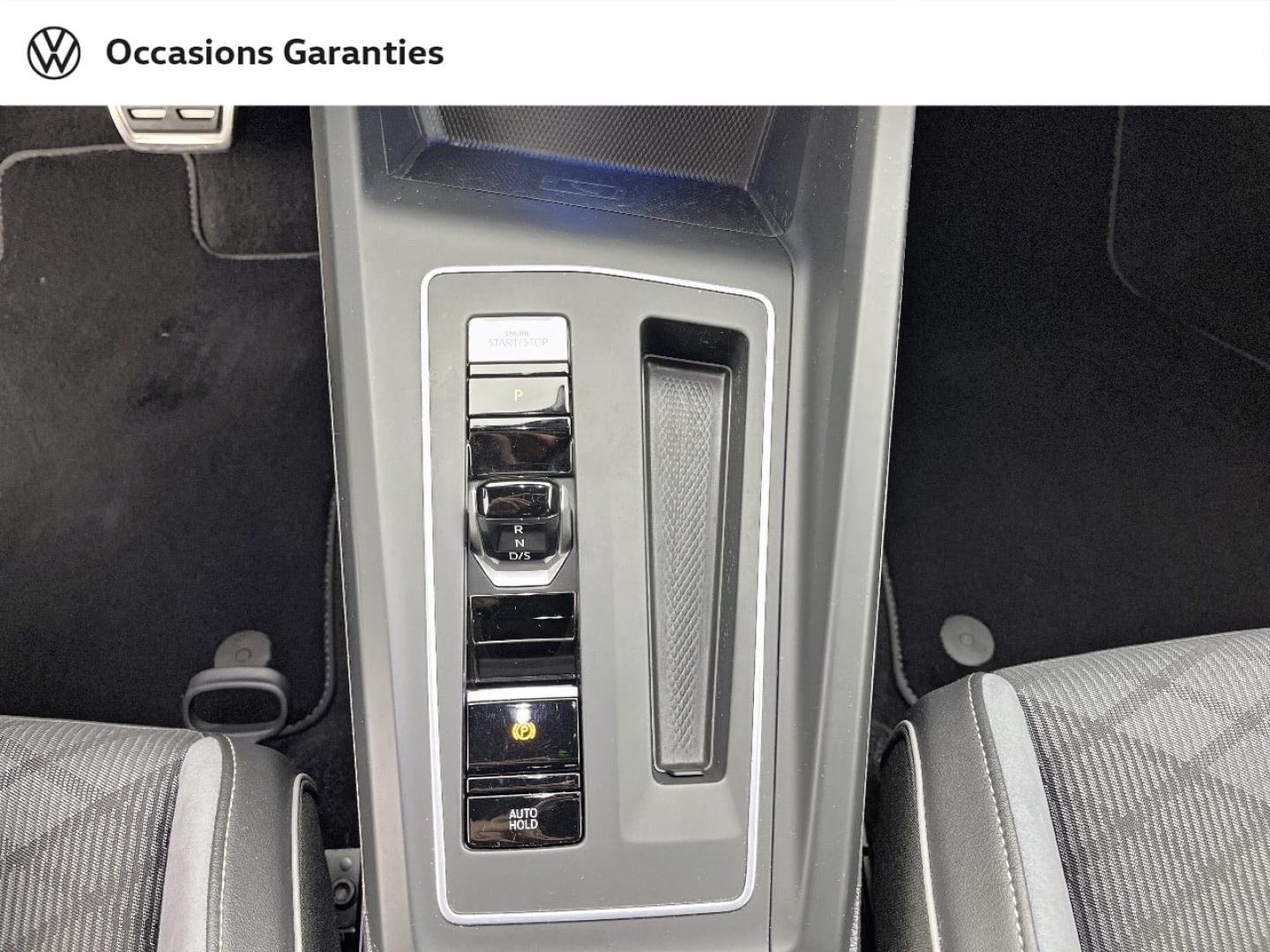 Voitures occasions VOLKSWAGEN GOLF R-Line Orvault