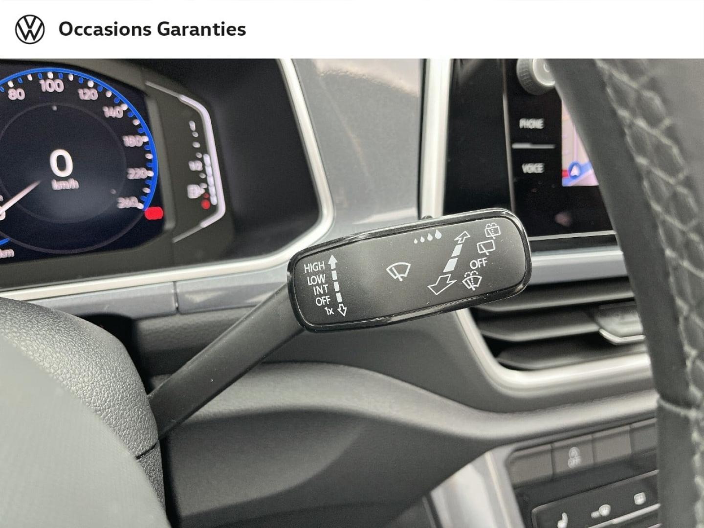 Voitures occasions VOLKSWAGEN T-ROC Style Exclusive Orvault