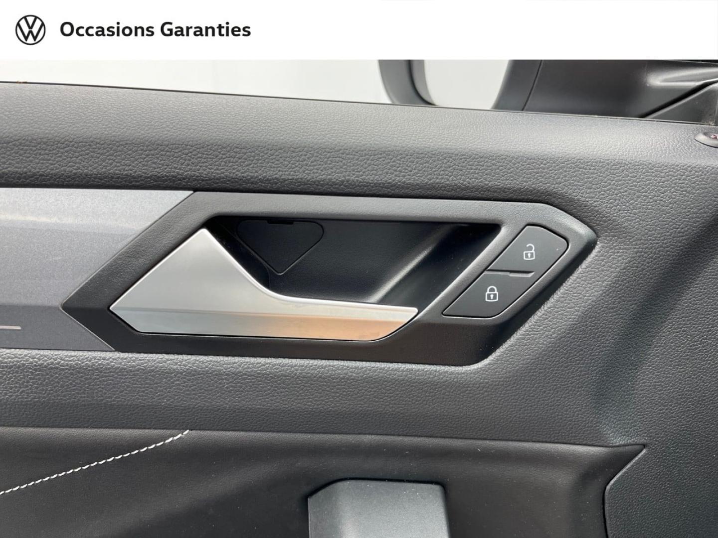 Voitures occasions VOLKSWAGEN T-ROC Style Exclusive Orvault