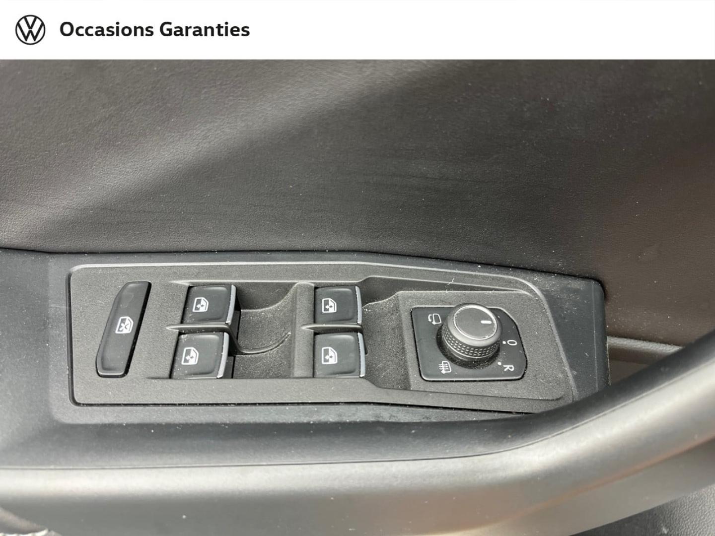 Voitures occasions VOLKSWAGEN T-ROC Style Exclusive Orvault