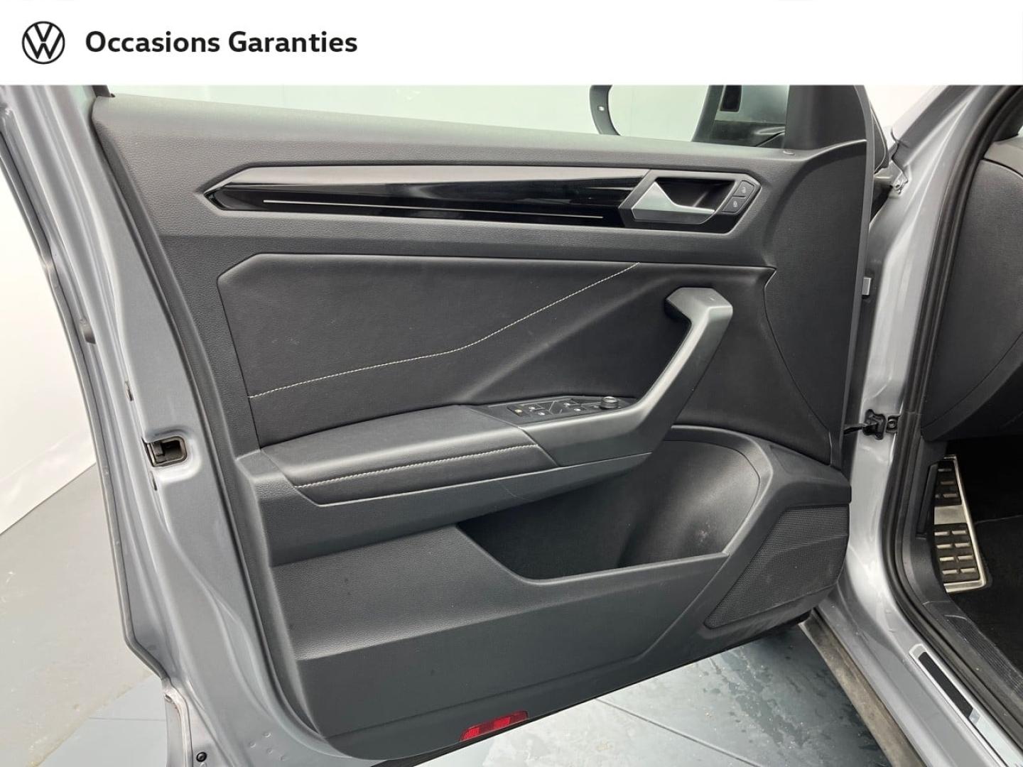 Voitures occasions VOLKSWAGEN T-ROC R-Line Orvault