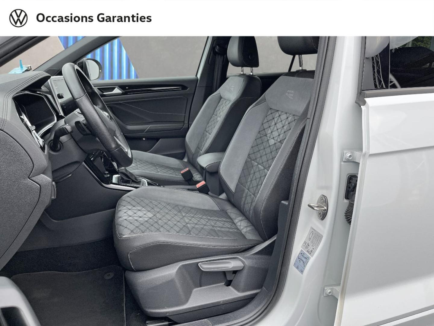 Voitures occasions VOLKSWAGEN T-ROC R-Line Orvault