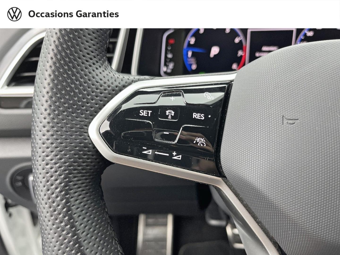 Voitures occasions VOLKSWAGEN T-ROC R-Line Orvault