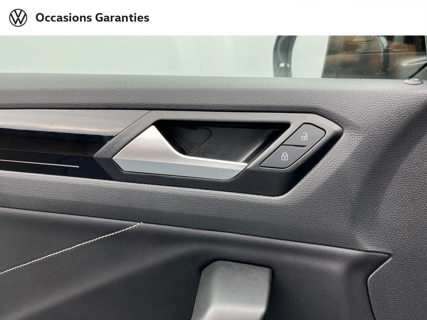 Voitures occasions VOLKSWAGEN T-ROC R-Line Orvault