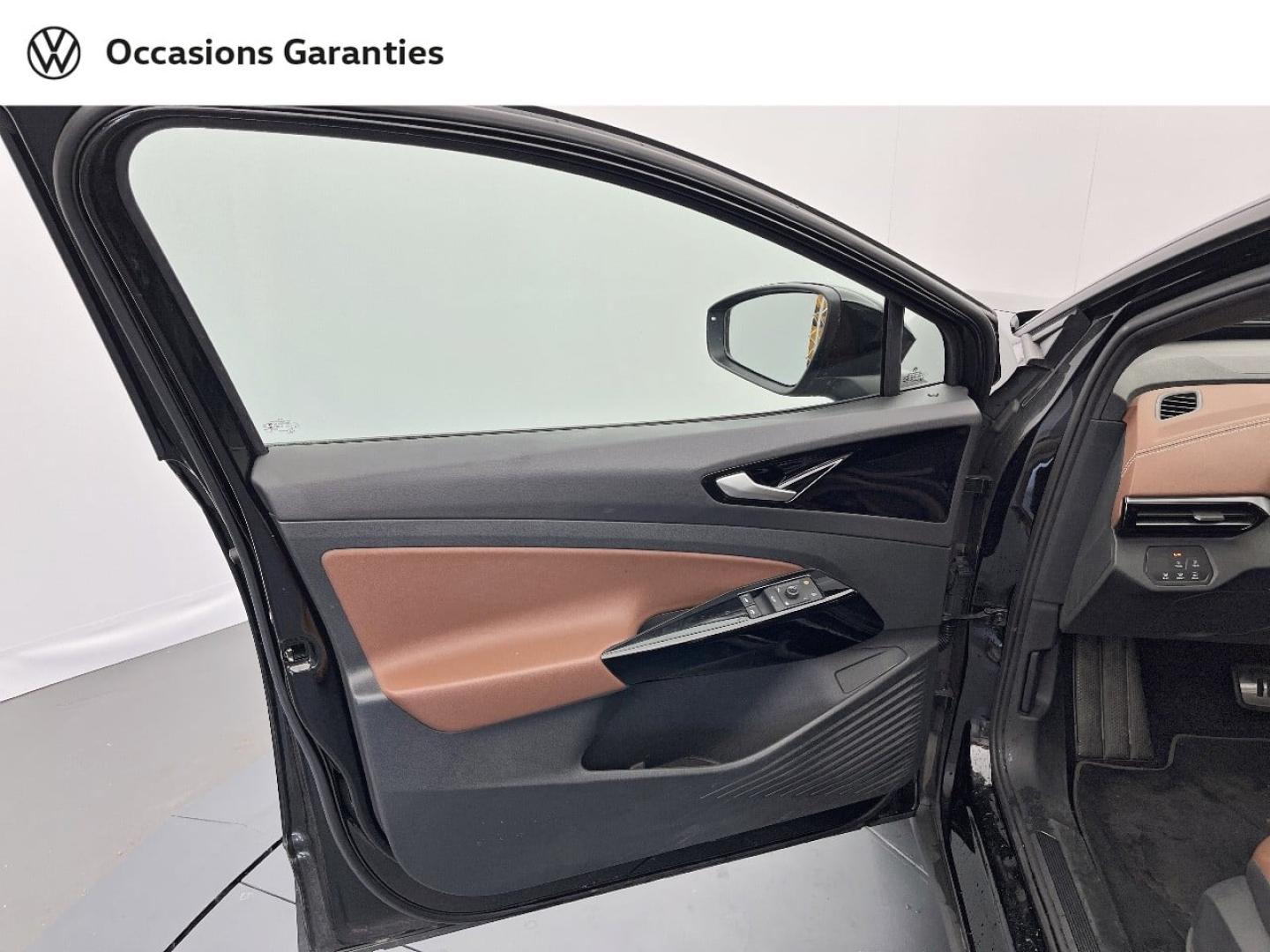 Voitures occasions VOLKSWAGEN ID.4 Base Orvault