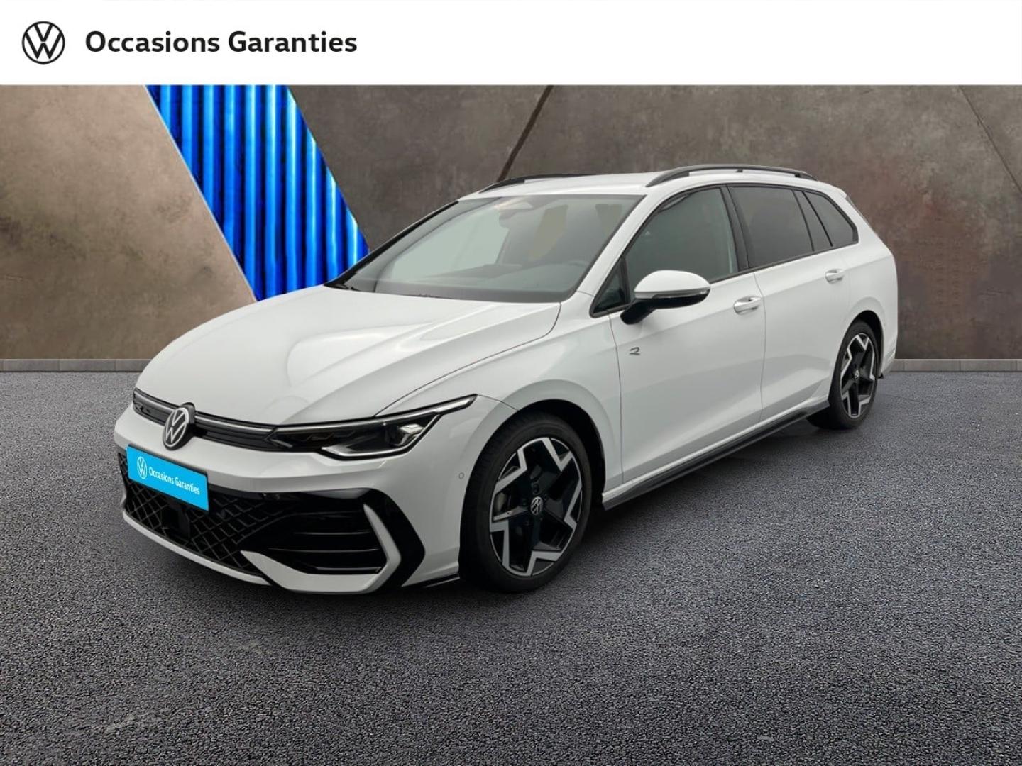 VOLKSWAGEN Golf SW