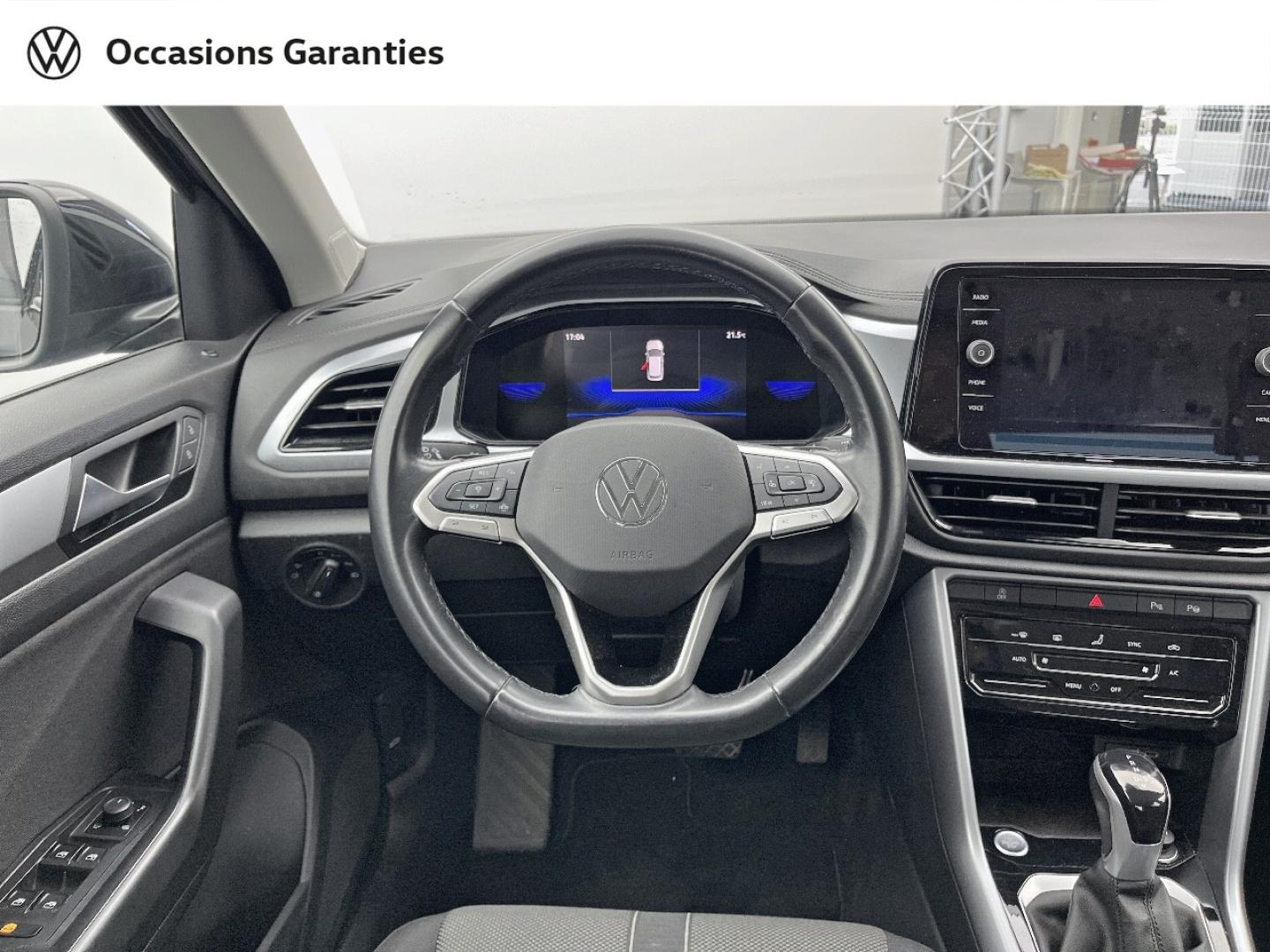 Voitures occasions VOLKSWAGEN T-ROC Life Plus Orvault