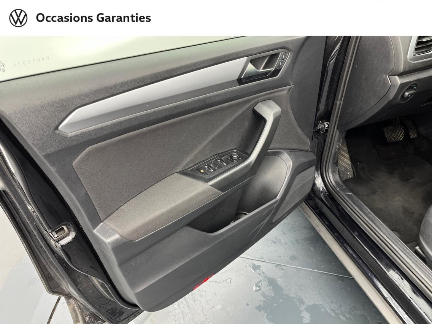 Voitures occasions VOLKSWAGEN T-ROC Life Plus Orvault