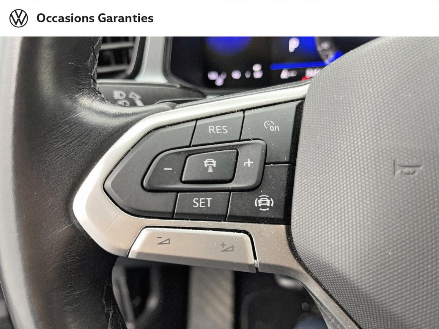Voitures occasions VOLKSWAGEN T-ROC Life Plus Orvault