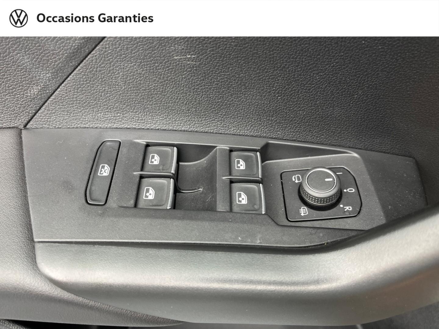 Voitures occasions VOLKSWAGEN T-CROSS R-Line Tech Orvault