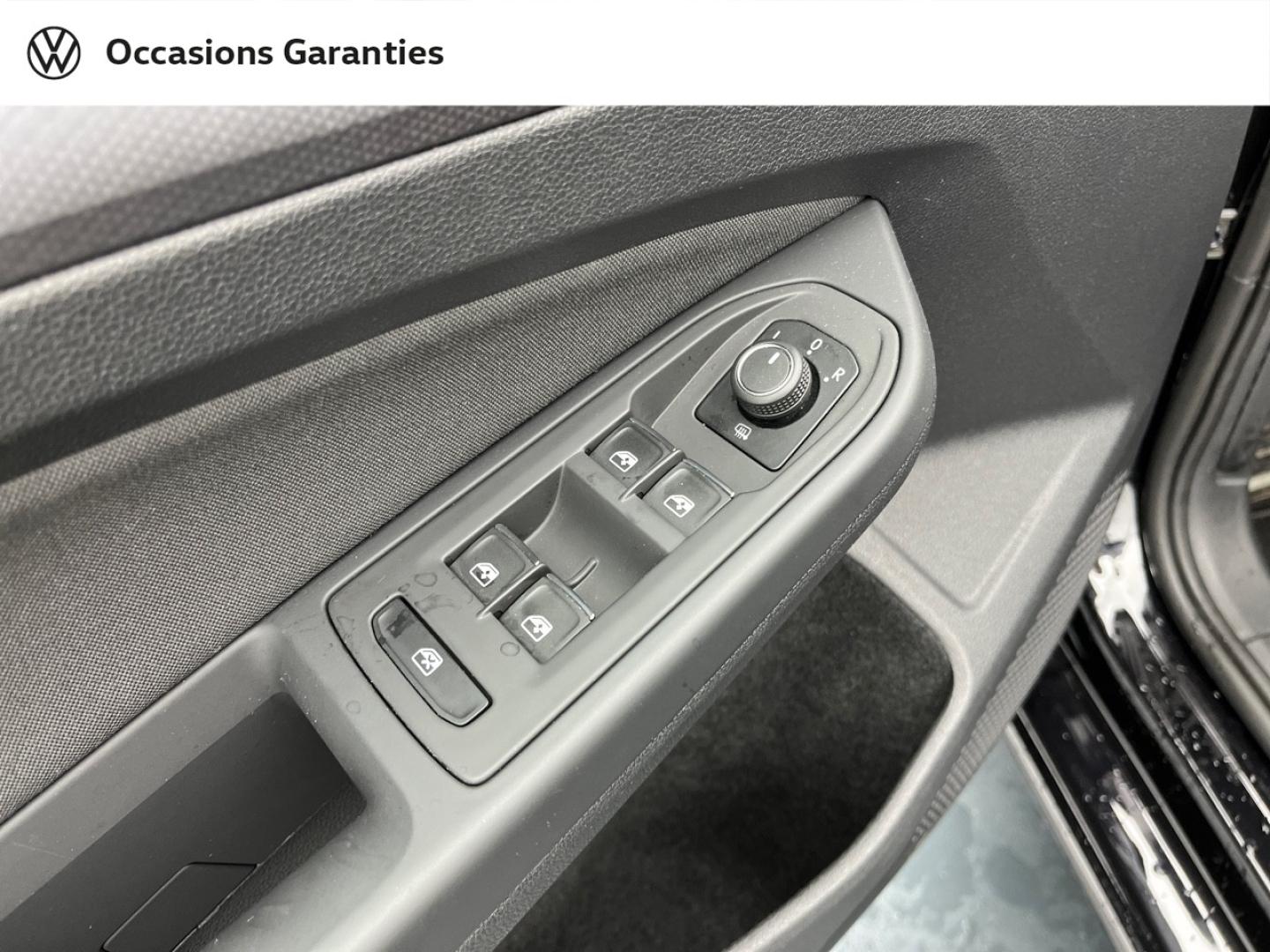 Voitures occasions VOLKSWAGEN GOLF Active Orvault