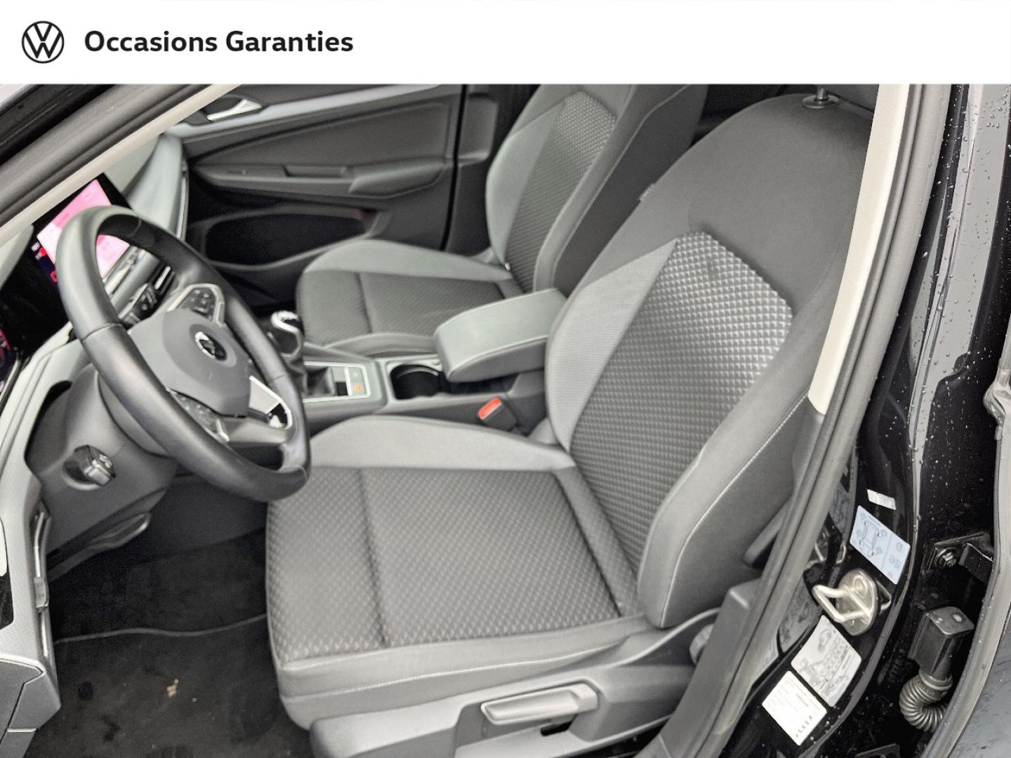 Voitures occasions VOLKSWAGEN GOLF Active Orvault