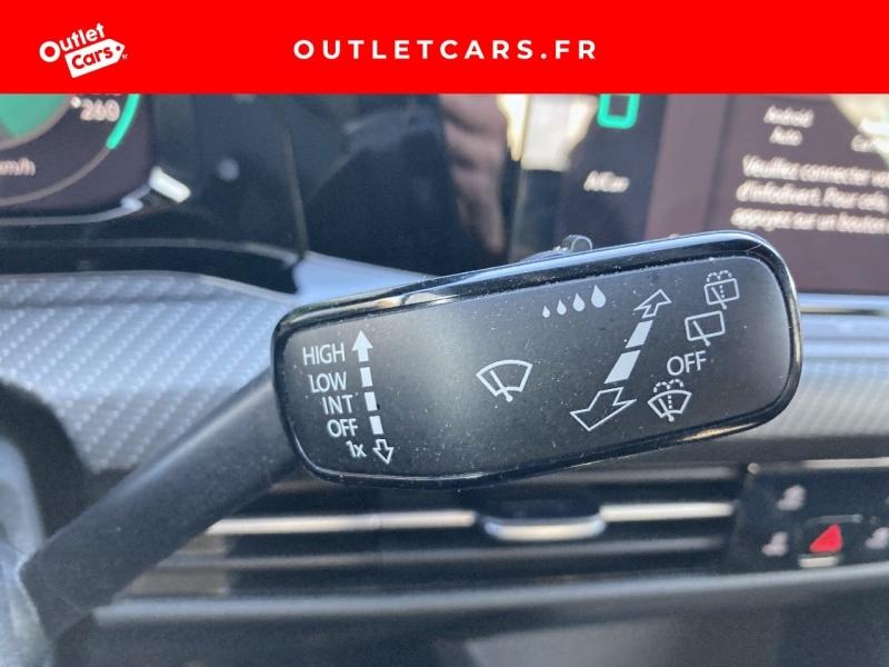 Voitures occasions VOLKSWAGEN GOLF R-Line Cagnes-sur-Mer