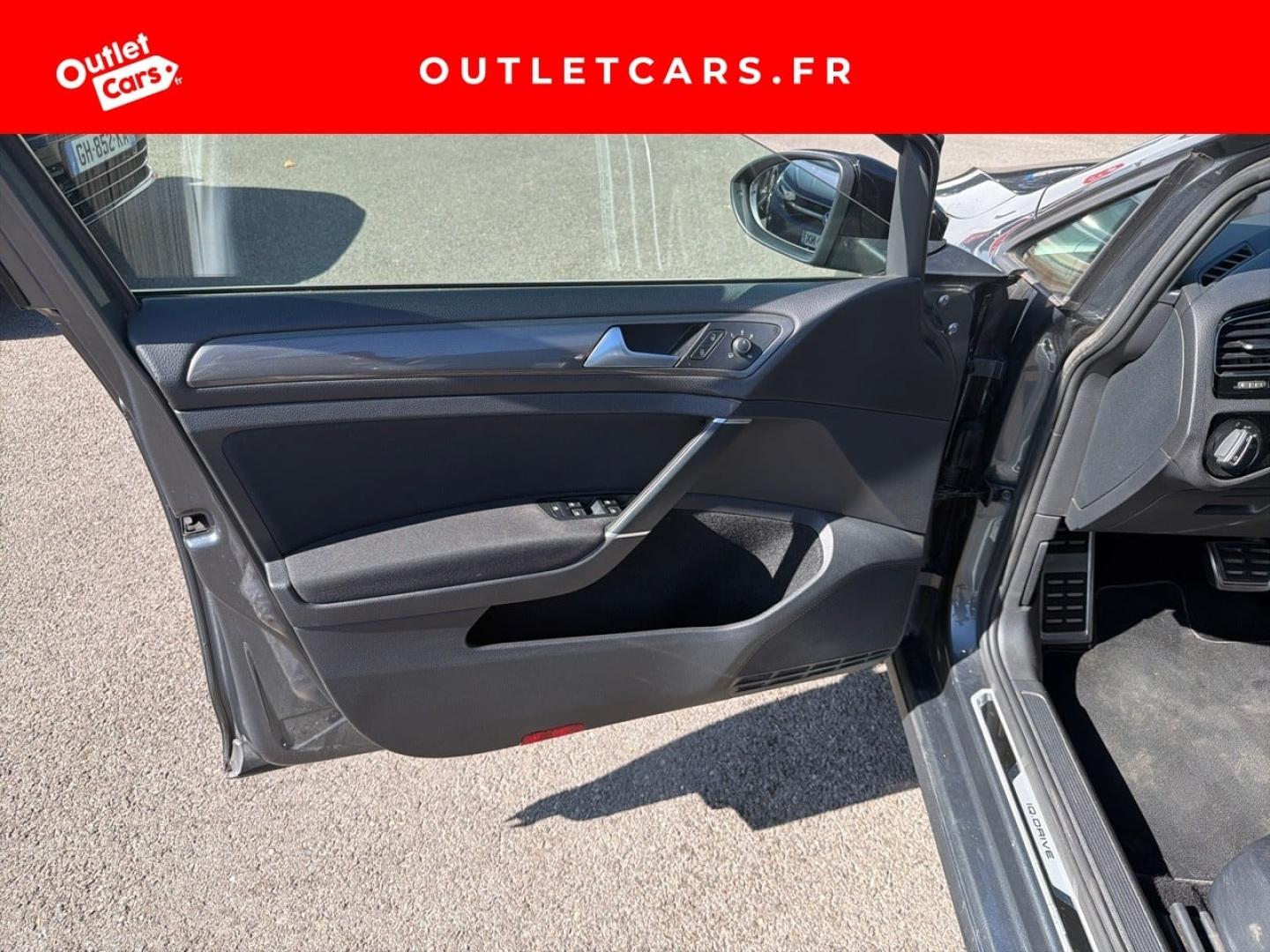 Voitures occasions VOLKSWAGEN GOLF IQ.Drive Cagnes-sur-Mer