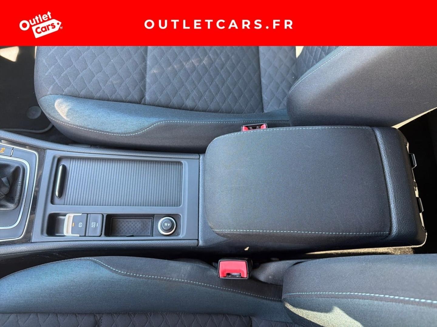 Voitures occasions VOLKSWAGEN GOLF IQ.Drive Cagnes-sur-Mer