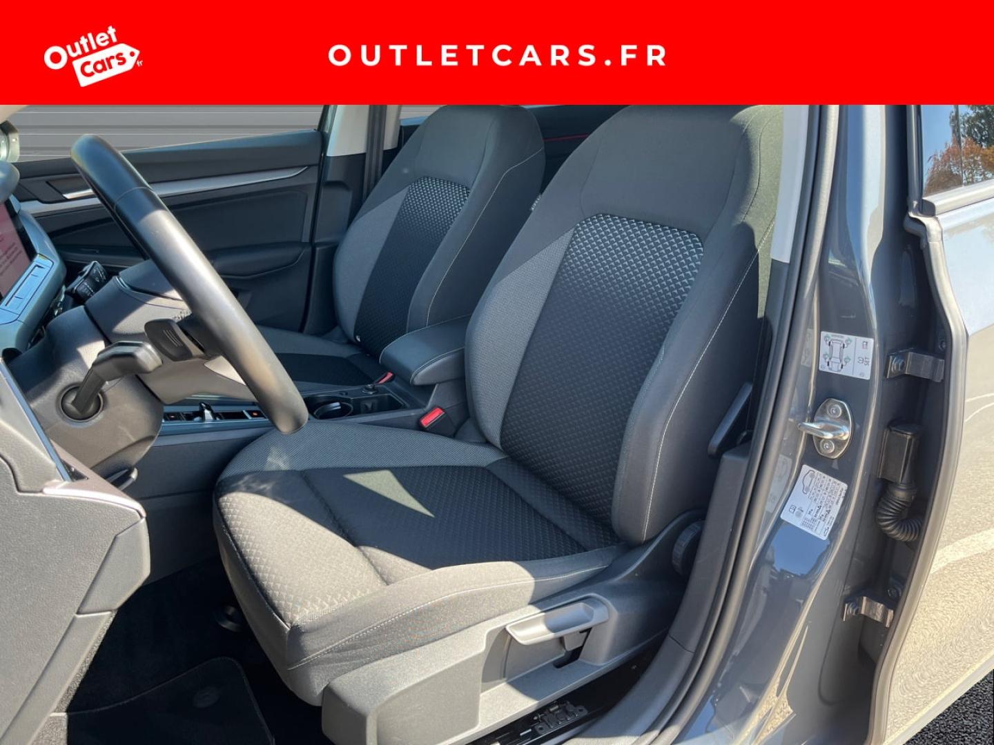 Voitures occasions VOLKSWAGEN GOLF Active Cagnes-sur-Mer