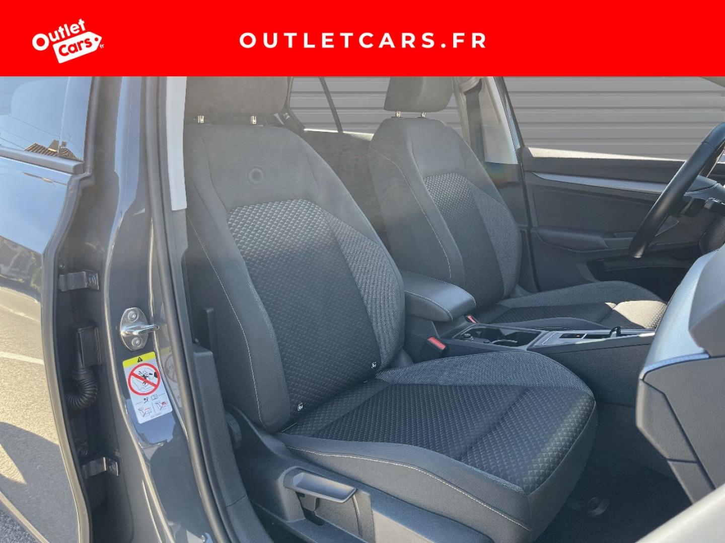 Voitures occasions VOLKSWAGEN GOLF Active Cagnes-sur-Mer