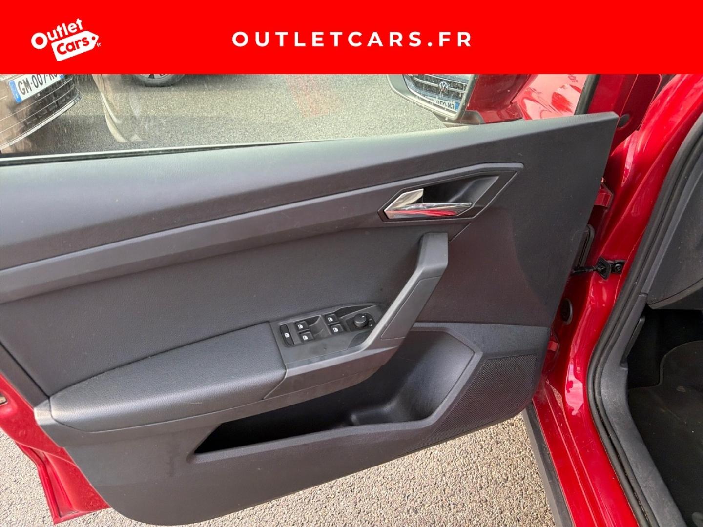 Voitures occasions SEAT ARONA Urban Cagnes-sur-Mer