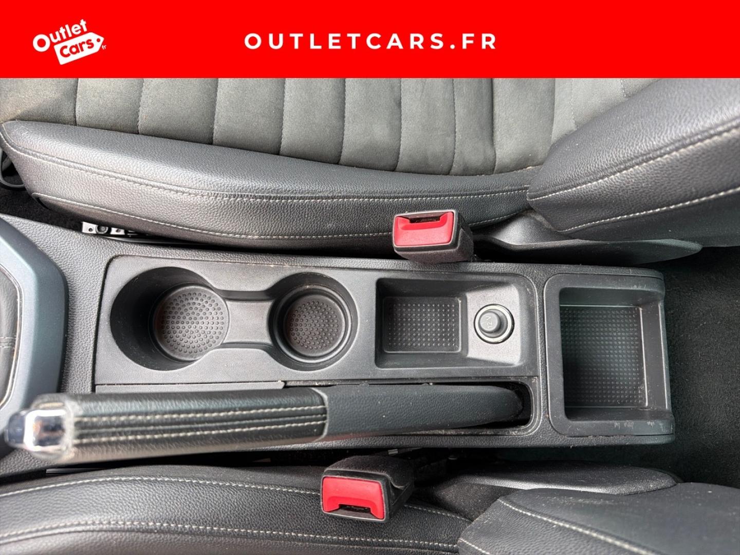 Voitures occasions SEAT ARONA Urban Cagnes-sur-Mer
