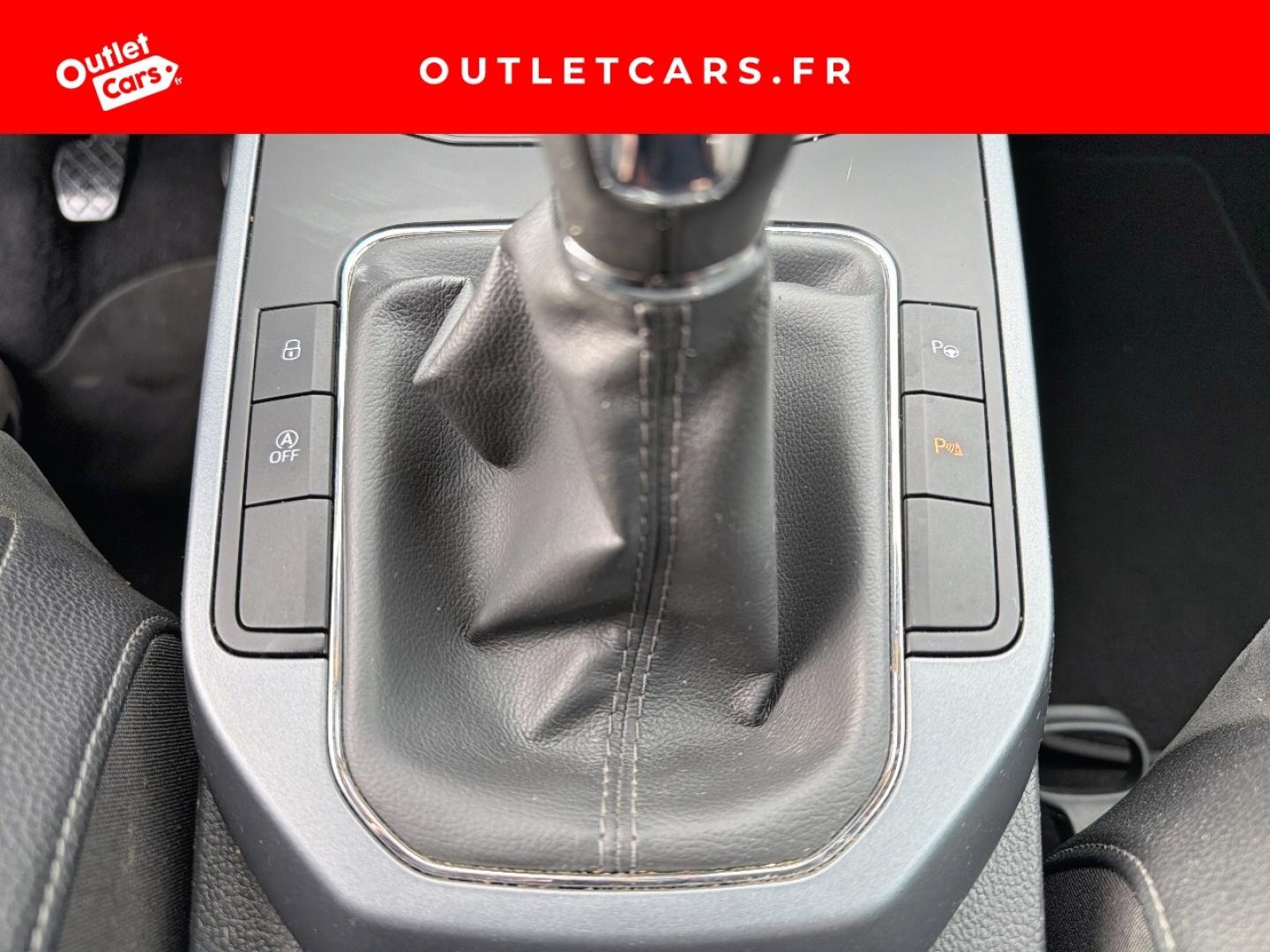 Voitures occasions SEAT ARONA Urban Cagnes-sur-Mer