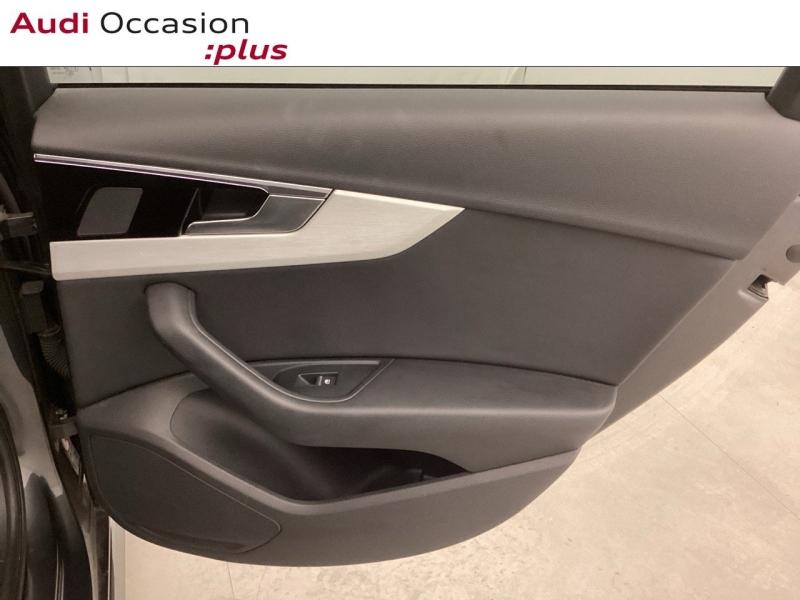Voitures occasions Audi A4 S line Nice