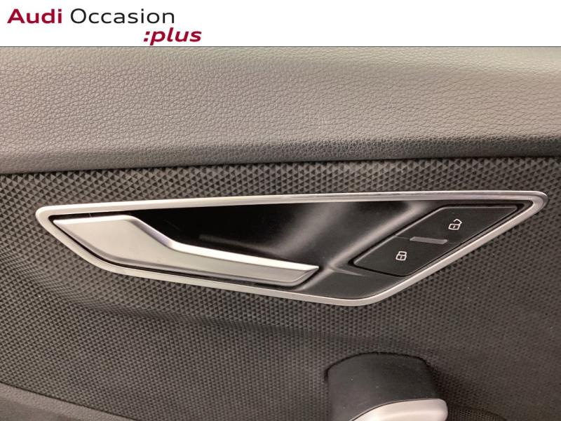 Voitures occasions Audi Q2 S line Nice